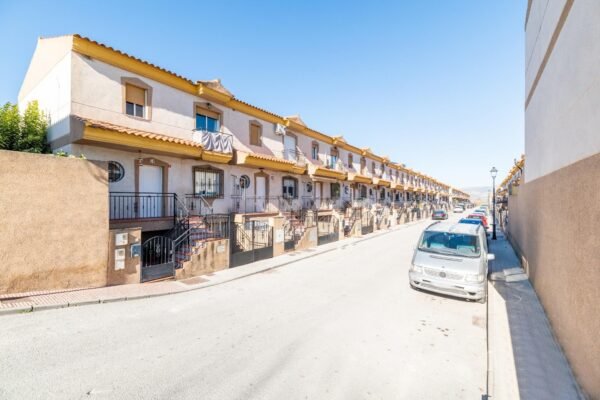 PRECIOSA CASA ADOSADA EN CIJUELA - Imagen 3